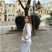 Studentessa di Giurisprudenza diplomata con 100 al Liceo Classico Colombo offre ripetizioni di Greco, Latino, Italiano e Inglese